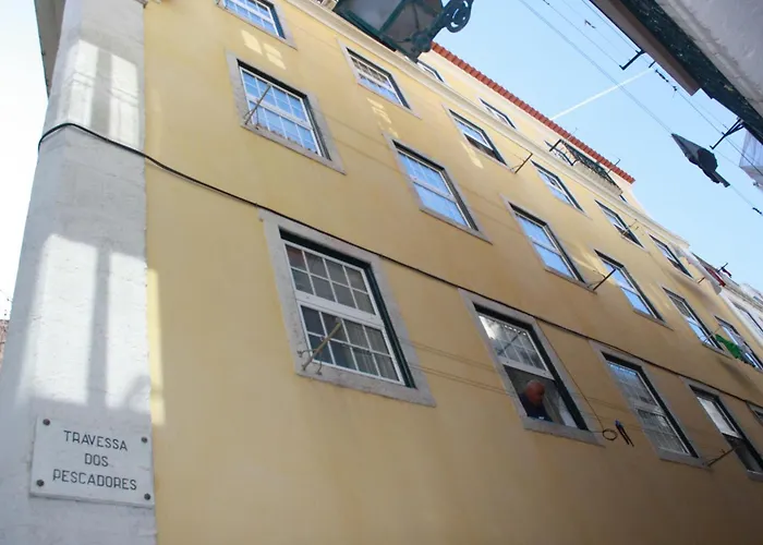 Santos Prime Hideaway, Food & River Nearby * Lisboa